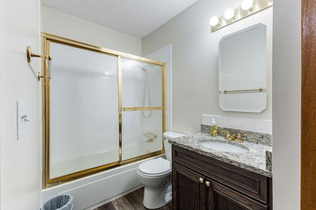 406 15th Street SE, Altoona, IA 50009