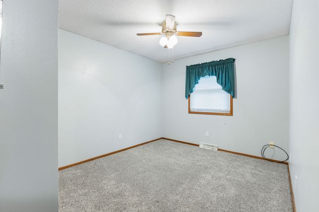 406 15th Street SE, Altoona, IA 50009