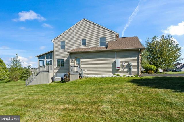 438 LORI ANN CT, Lebanon, PA 17042