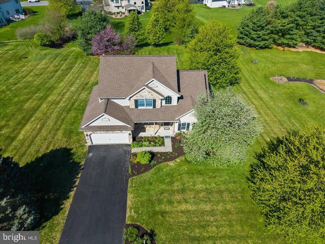 438 LORI ANN CT, Lebanon, PA 17042