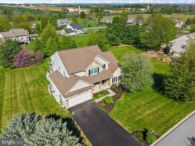 438 LORI ANN CT, Lebanon, PA 17042