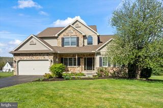 438 LORI ANN CT, Lebanon, PA 17042