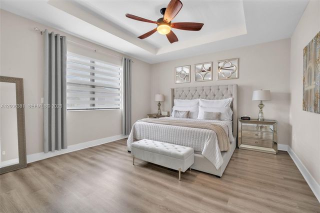 3525 W 94th St, Hialeah, FL 33018