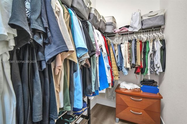 3525 W 94th St, Hialeah, FL 33018