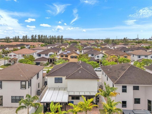 3525 W 94th St, Hialeah, FL 33018