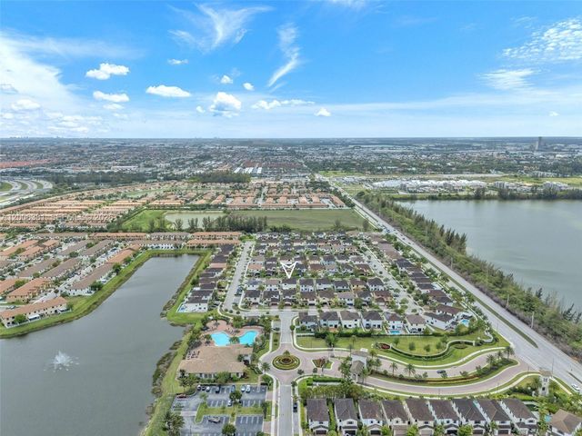 3525 W 94th St, Hialeah, FL 33018