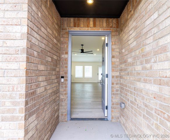 15024 S Poplar Street, Glenpool, OK 74033