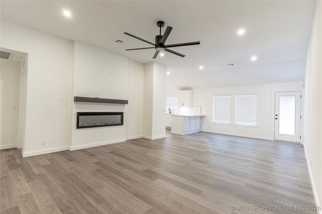 15024 S Poplar Street, Glenpool, OK 74033