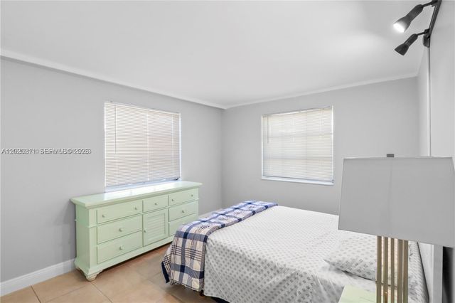 2420 SE 17th Cswy 301C, Fort Lauderdale, FL 33316
