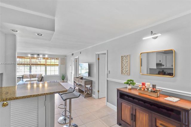2420 SE 17th Cswy 301C, Fort Lauderdale, FL 33316