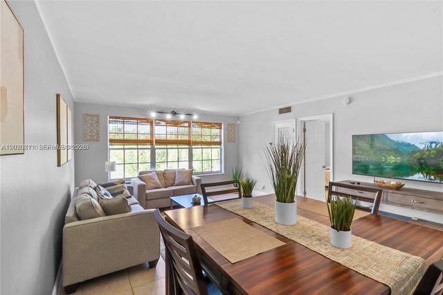 2420 SE 17th Cswy 301C, Fort Lauderdale, FL 33316