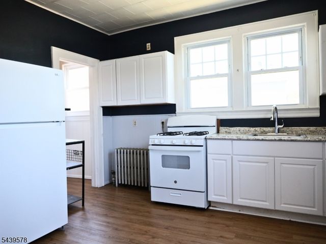 313 Ashton Ave, Linden City, NJ 07036