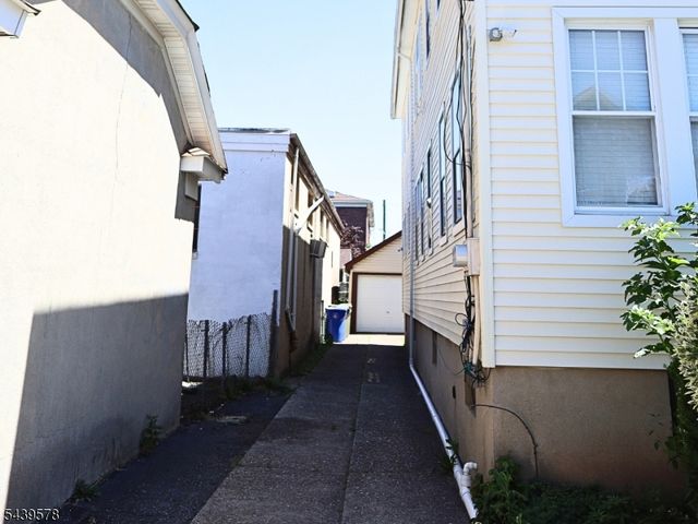 313 Ashton Ave, Linden City, NJ 07036