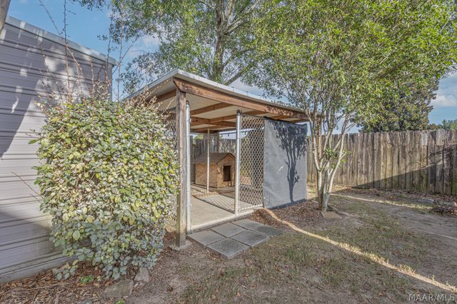 529 COUNTY DOWNS Road, Montgomery, AL 36109