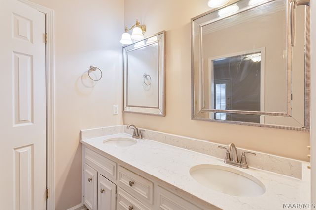 529 COUNTY DOWNS Road, Montgomery, AL 36109