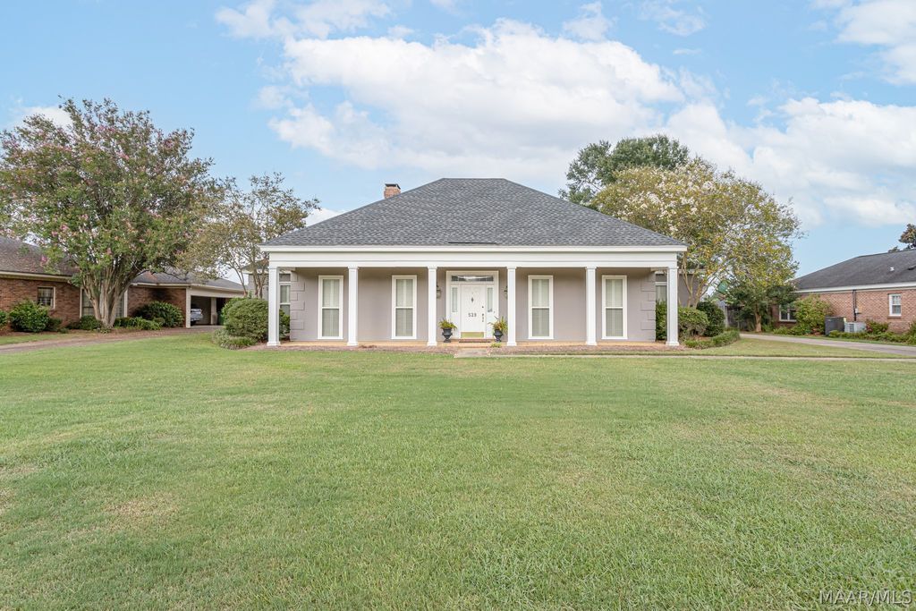 529 COUNTY DOWNS Road, Montgomery, AL 36109