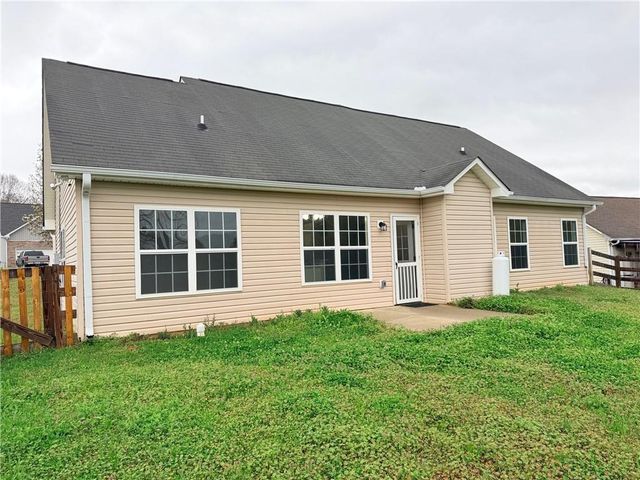 107 Colton Drive, Calhoun, GA 30701
