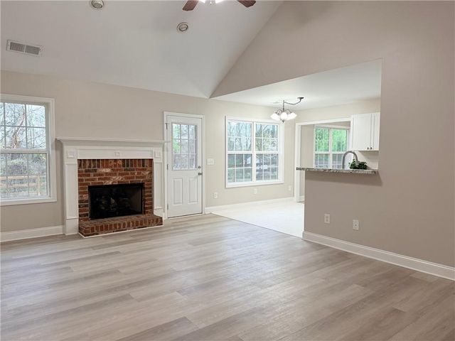 107 Colton Drive, Calhoun, GA 30701