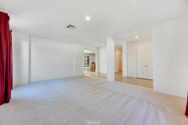 2550 W Avenue K6, Lancaster, CA 93536