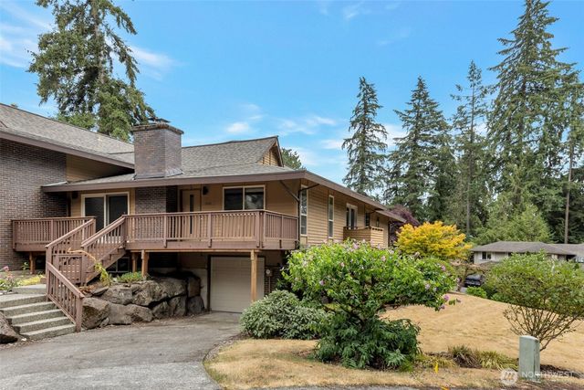 17120 NE 2nd Place, Bellevue, WA 98008