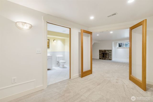 17120 NE 2nd Place, Bellevue, WA 98008