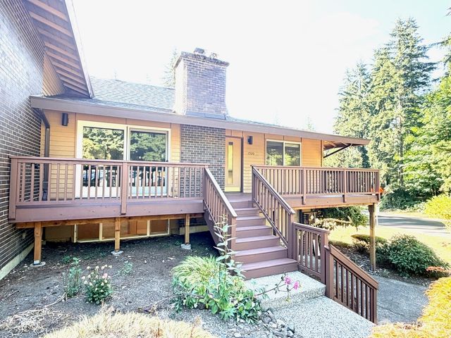 17120 NE 2nd Place, Bellevue, WA 98008