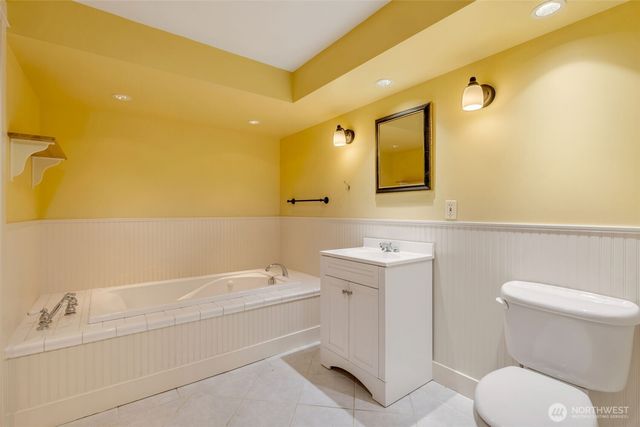 17120 NE 2nd Place, Bellevue, WA 98008