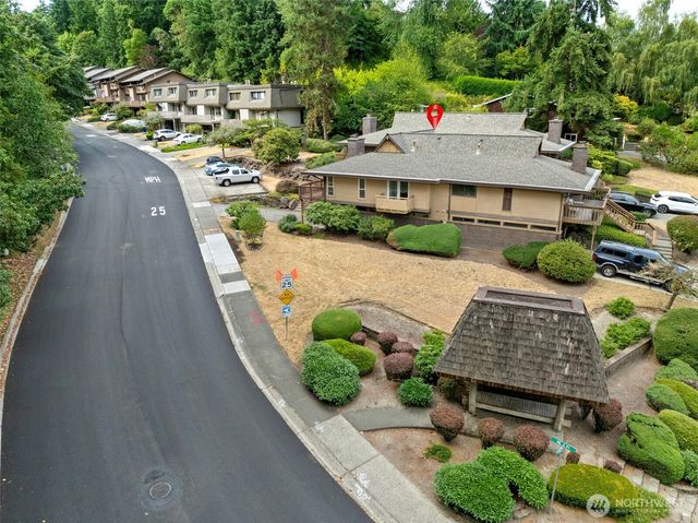 17120 NE 2nd Place, Bellevue, WA 98008