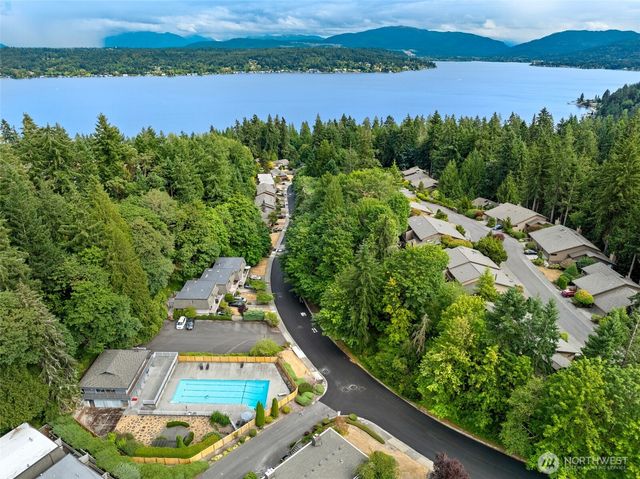 17120 NE 2nd Place, Bellevue, WA 98008