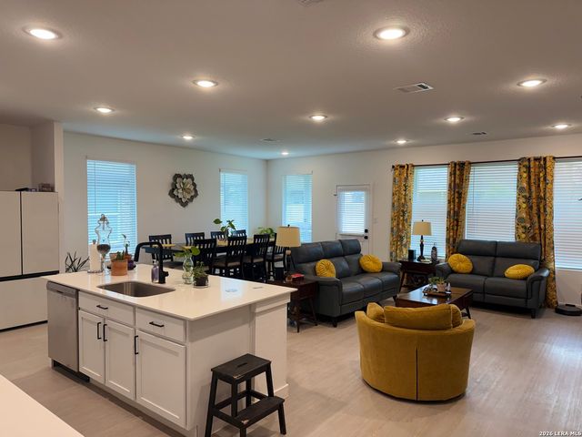14011 Hertford Shire, San Antonio, TX 78245