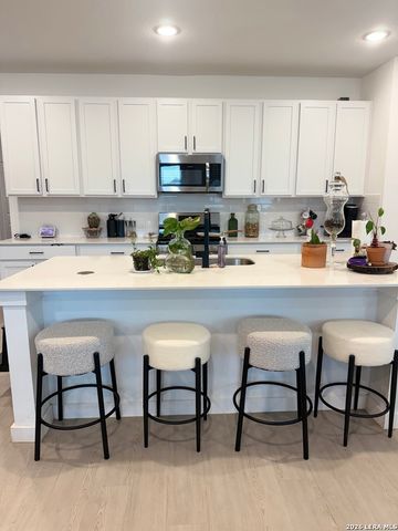 14011 Hertford Shire, San Antonio, TX 78245