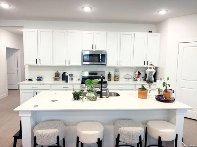 14011 Hertford Shire, San Antonio, TX 78245