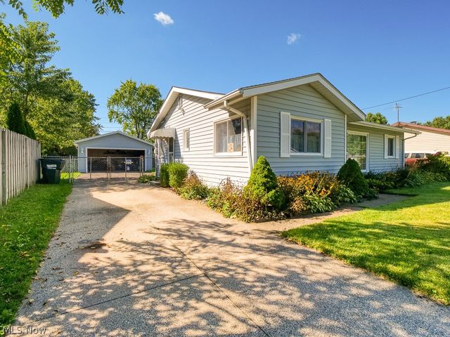 455 Birchwood Drive, Berea, OH 44017
