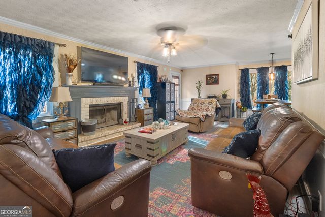 2160 Deer Oaks Trail, Lawrenceville, GA 30044