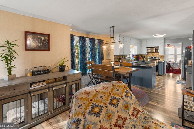 2160 Deer Oaks Trail, Lawrenceville, GA 30044