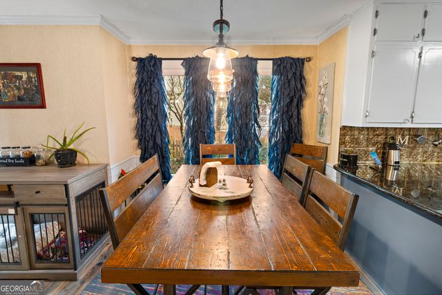 2160 Deer Oaks Trail, Lawrenceville, GA 30044