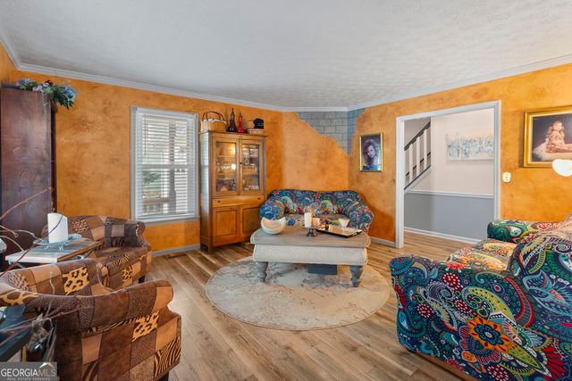 2160 Deer Oaks Trail, Lawrenceville, GA 30044