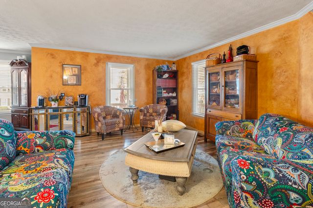 2160 Deer Oaks Trail, Lawrenceville, GA 30044