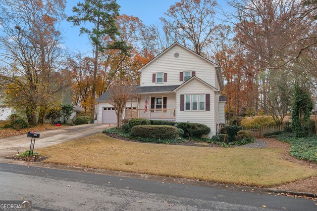 2160 Deer Oaks Trail, Lawrenceville, GA 30044
