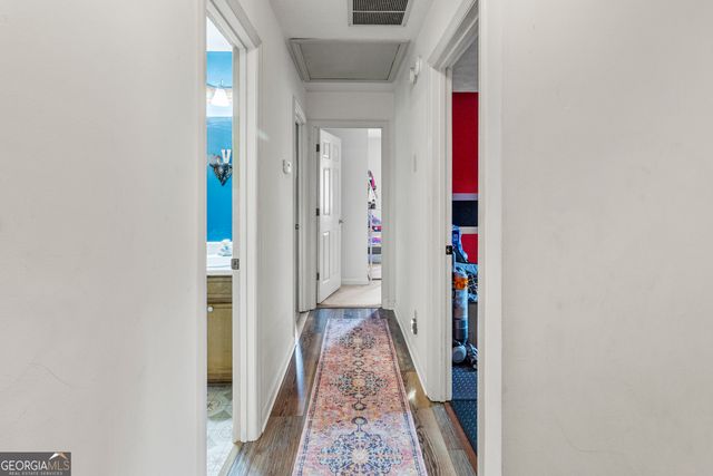 2160 Deer Oaks Trail, Lawrenceville, GA 30044