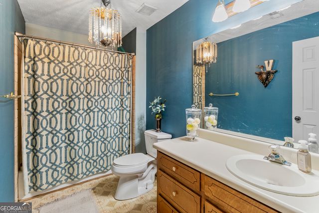 2160 Deer Oaks Trail, Lawrenceville, GA 30044