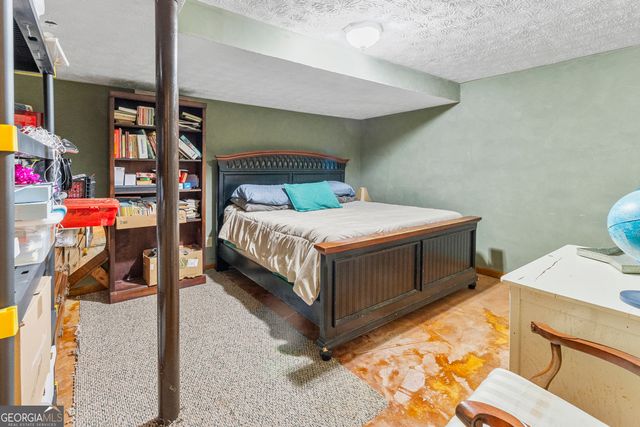 2160 Deer Oaks Trail, Lawrenceville, GA 30044