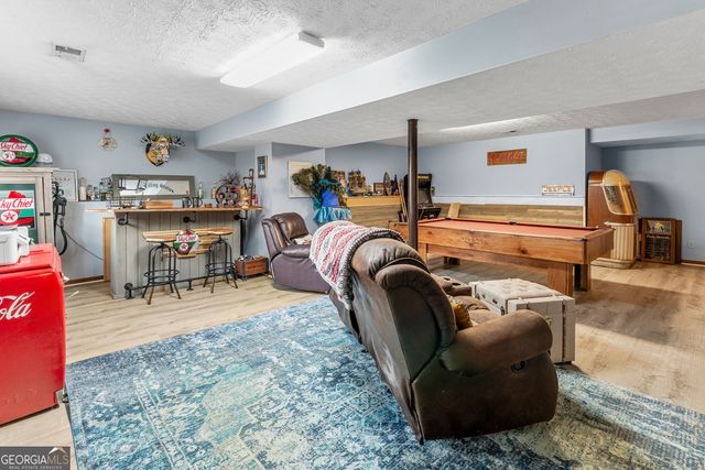 2160 Deer Oaks Trail, Lawrenceville, GA 30044