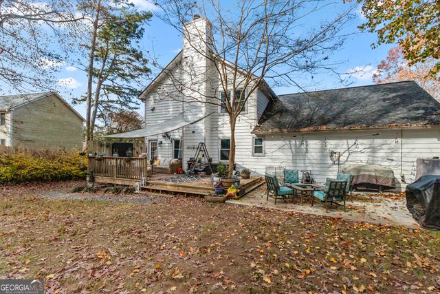 2160 Deer Oaks Trail, Lawrenceville, GA 30044