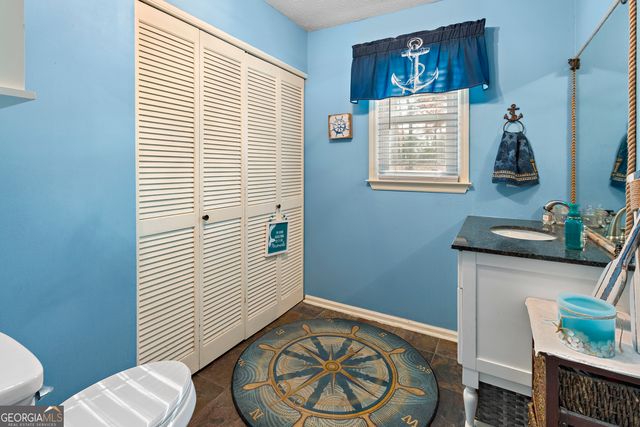 2160 Deer Oaks Trail, Lawrenceville, GA 30044