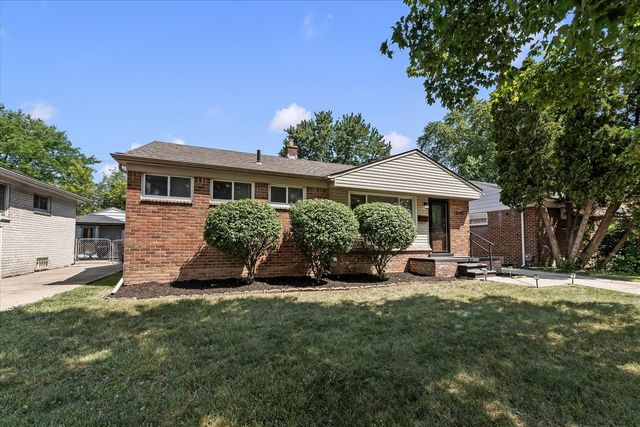 18305 Marquette Street, Roseville, MI 48066