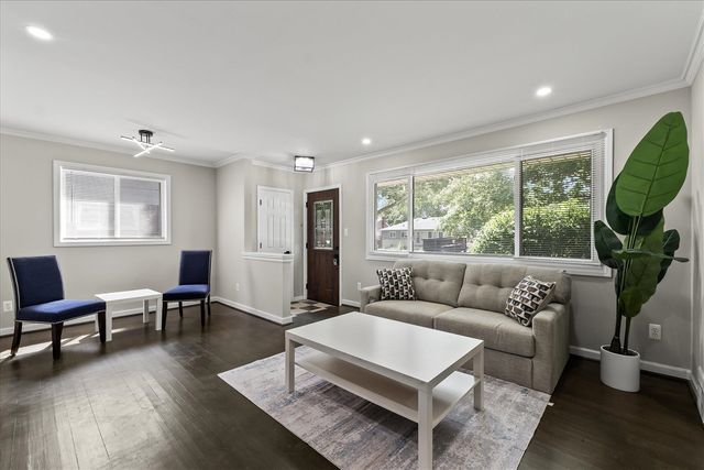 18305 Marquette Street, Roseville, MI 48066