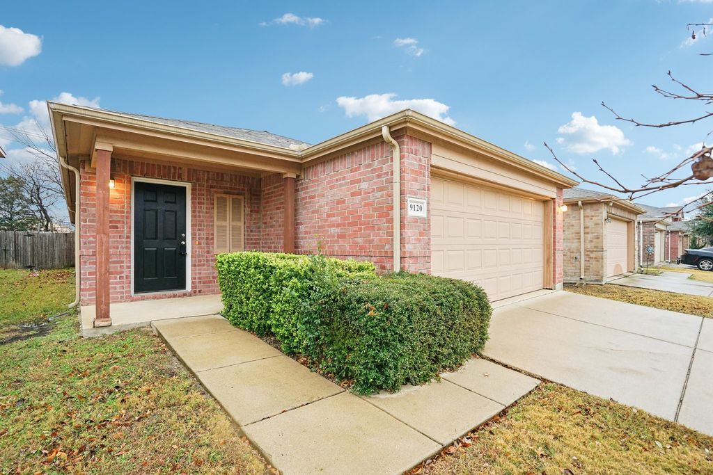 9120 Sun Haven Way, Fort Worth, TX 76244
