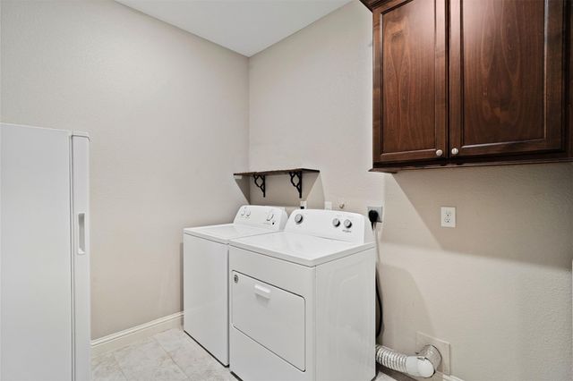 12427 Westview Circle, Needville, TX 77461