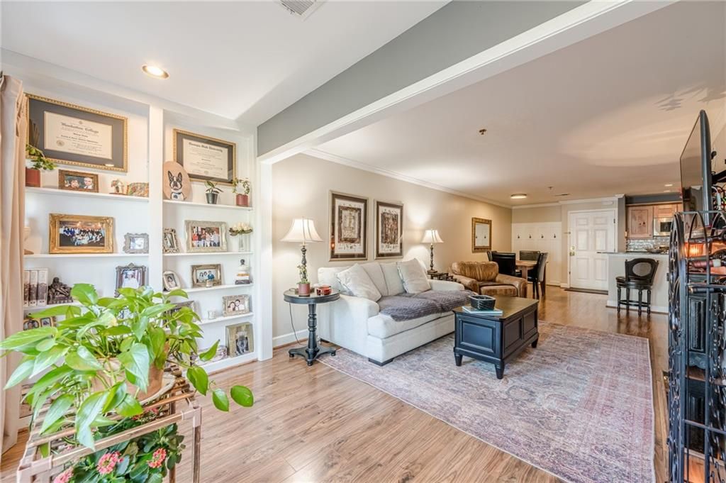 3201 Lenox NE Road 16, Atlanta, GA 30324